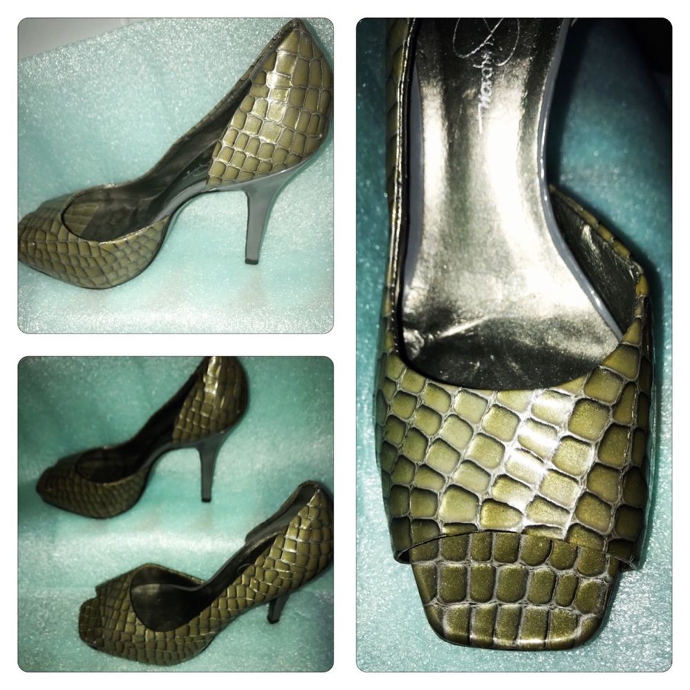 JESSICA SIMPSON PYTHON PEEP TOE HEELS NWOT. LIGHT GREEN GRAY HEEL SIZE 7